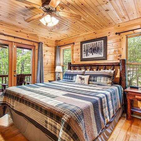 Incredible Views! - Pet Friendly - Aska Adventure Area - Bearfoot Bungalow بلو ريدج المظهر الخارجي الصورة