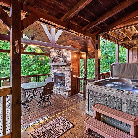 Incredible Views! - Pet Friendly - Aska Adventure Area - Bearfoot Bungalow بلو ريدج المظهر الخارجي الصورة