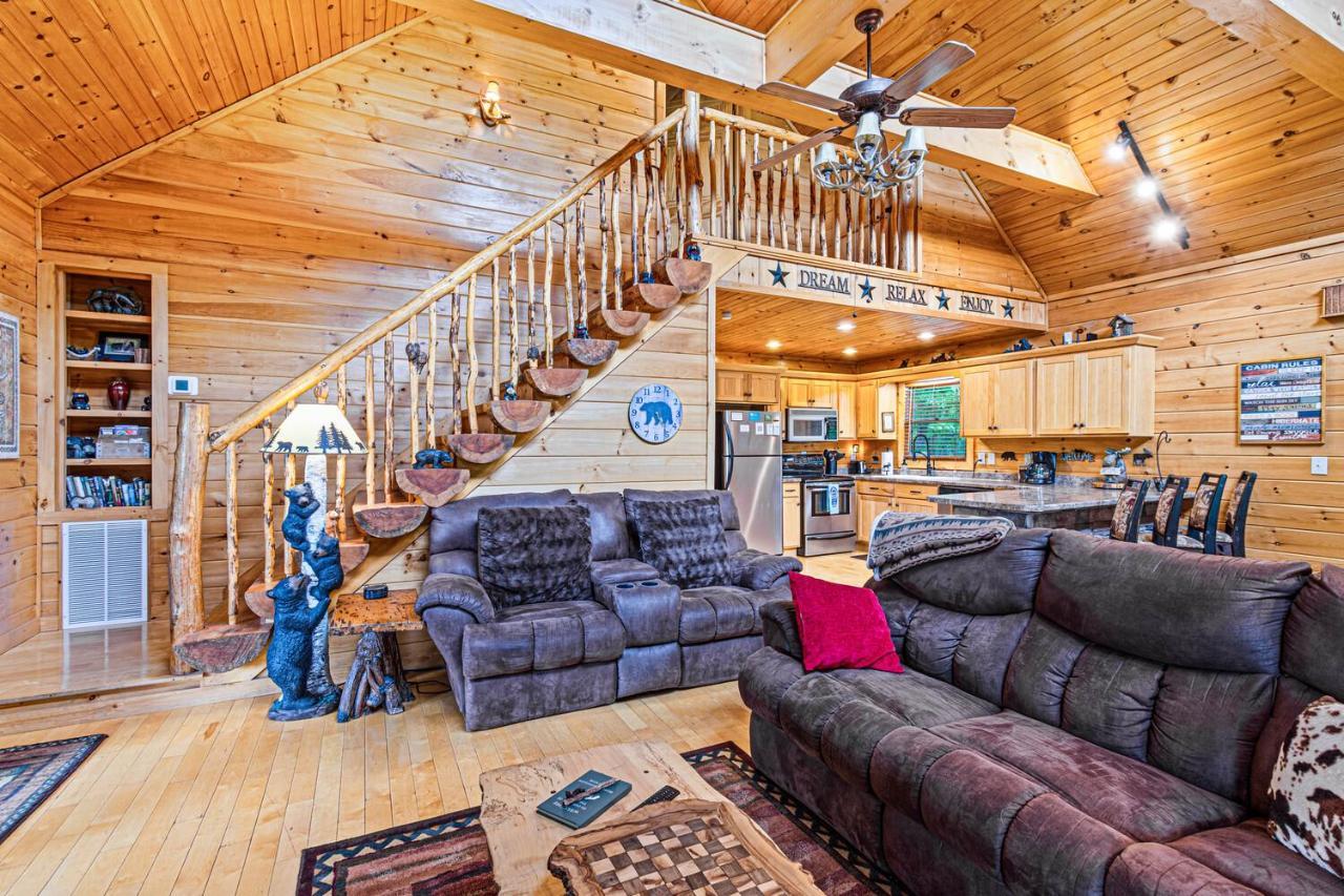 Incredible Views! - Pet Friendly - Aska Adventure Area - Bearfoot Bungalow بلو ريدج المظهر الخارجي الصورة